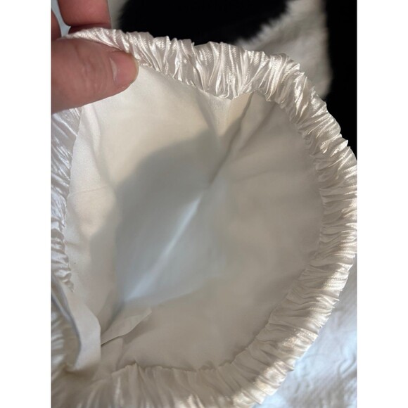 BNWT Winter white & Gold sequin stockings set of 2 beautiful elegant cream - Picture 8 of 9